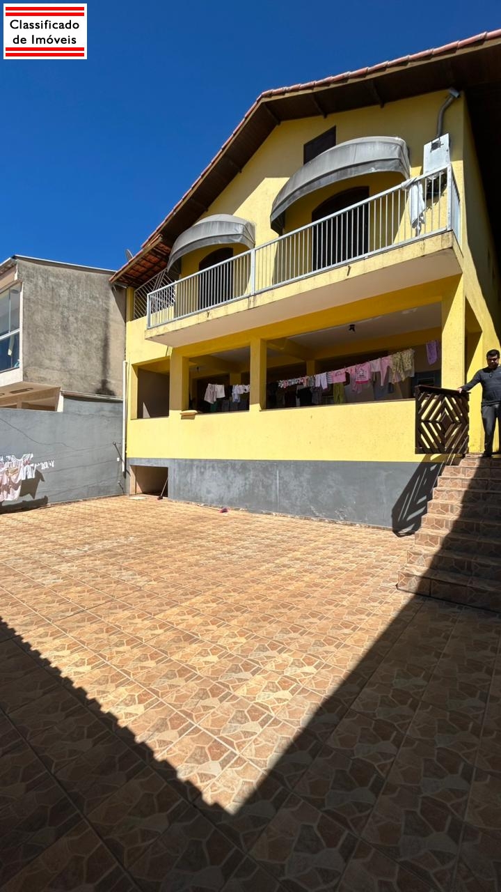 Casa em Jardim Cruzeiro, Mairinque - Excelente- 2 Casas area construida 430m2